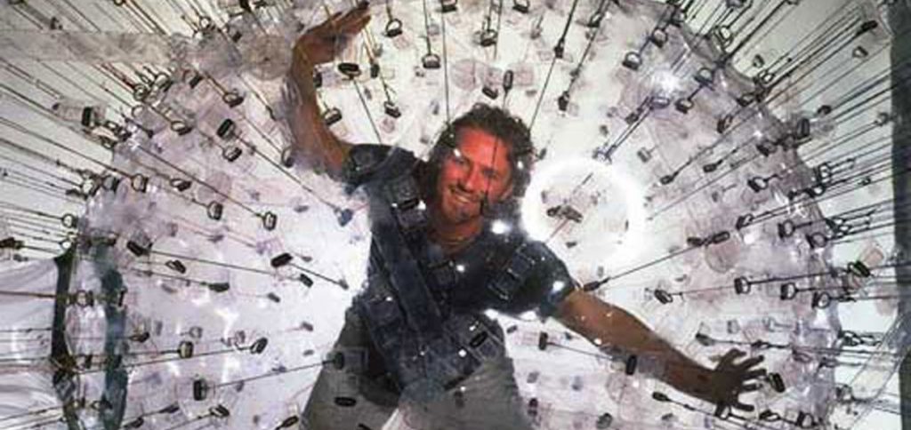 Mann im Zorb