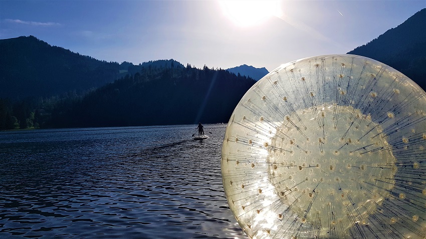 Wasserlaufen am Spitzingsee in Bayern