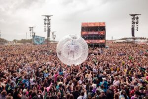 Die 257ers - Stagezorbing beim Deichbrand Festival